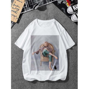  Tricou Marilyn Monroe pe scaun